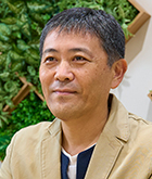 向後