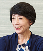 小坂 氏