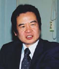 山崎真一 氏