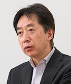 富樫 氏