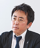 高嶋 氏