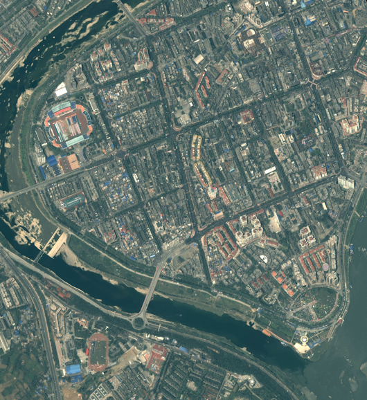 四川大地震被災状況　被災後(2.167kb)