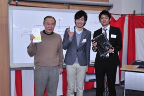 一番左が、第二部 個人戦優勝者の湘南ふじさわシニアネット 鉄井氏