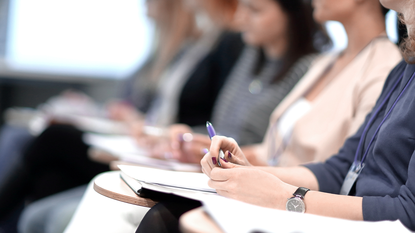 セミナーを受講する様子