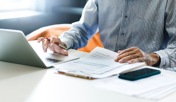 組織変更も一括・スムーズ管理、マスタ作業を大幅削減。