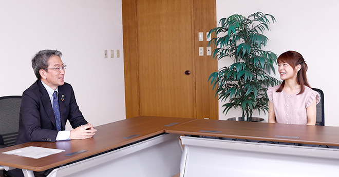 廣津留 すみれ氏(右) 中村 智(左)