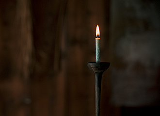 �|�p�ƃr�W�l�X�𗼗ւŉ񂵂Ă���